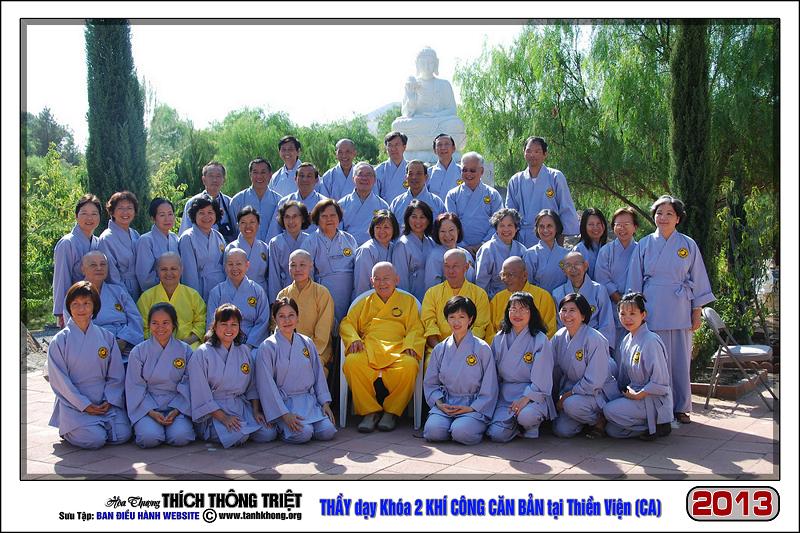 07 Thầy dạy Khóa 2 HLV  KHÍ CÔNG tại Thiền Viện 04